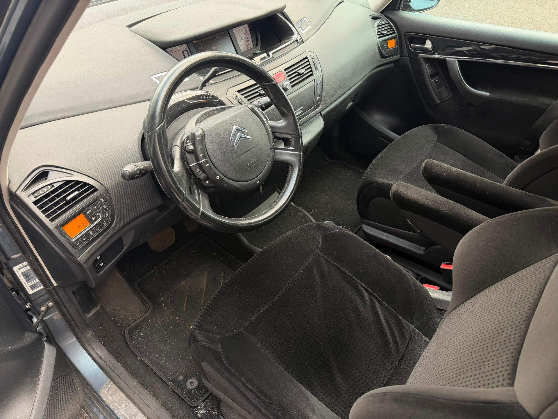 Citroen Grand C4 Picasso 2.0-16V Exclusive EB6V 7p Automaatb, Gebruikt, 4 cilinders, 1535 kg, 7 stoelen