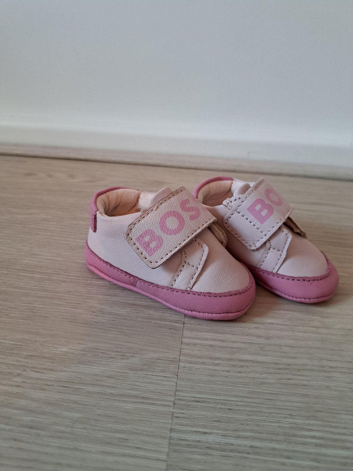 Hugo Boss schoenen maat 17 roze babyschoenen, Schoentjes, Meisje, Nieuw, Ophalen of Verzenden