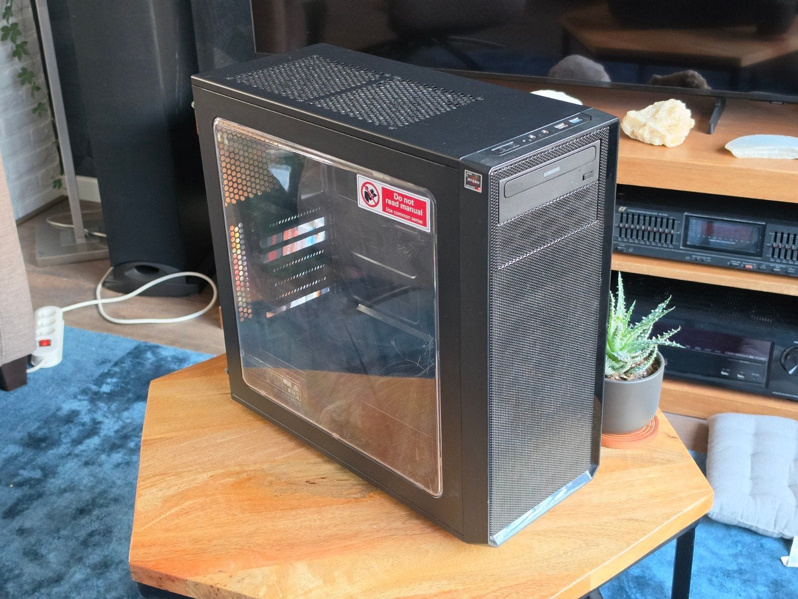 Fractal Design Focus G + 600 watt voeding, Computers en Software, Computerbehuizingen, Ophalen, Gebruikt