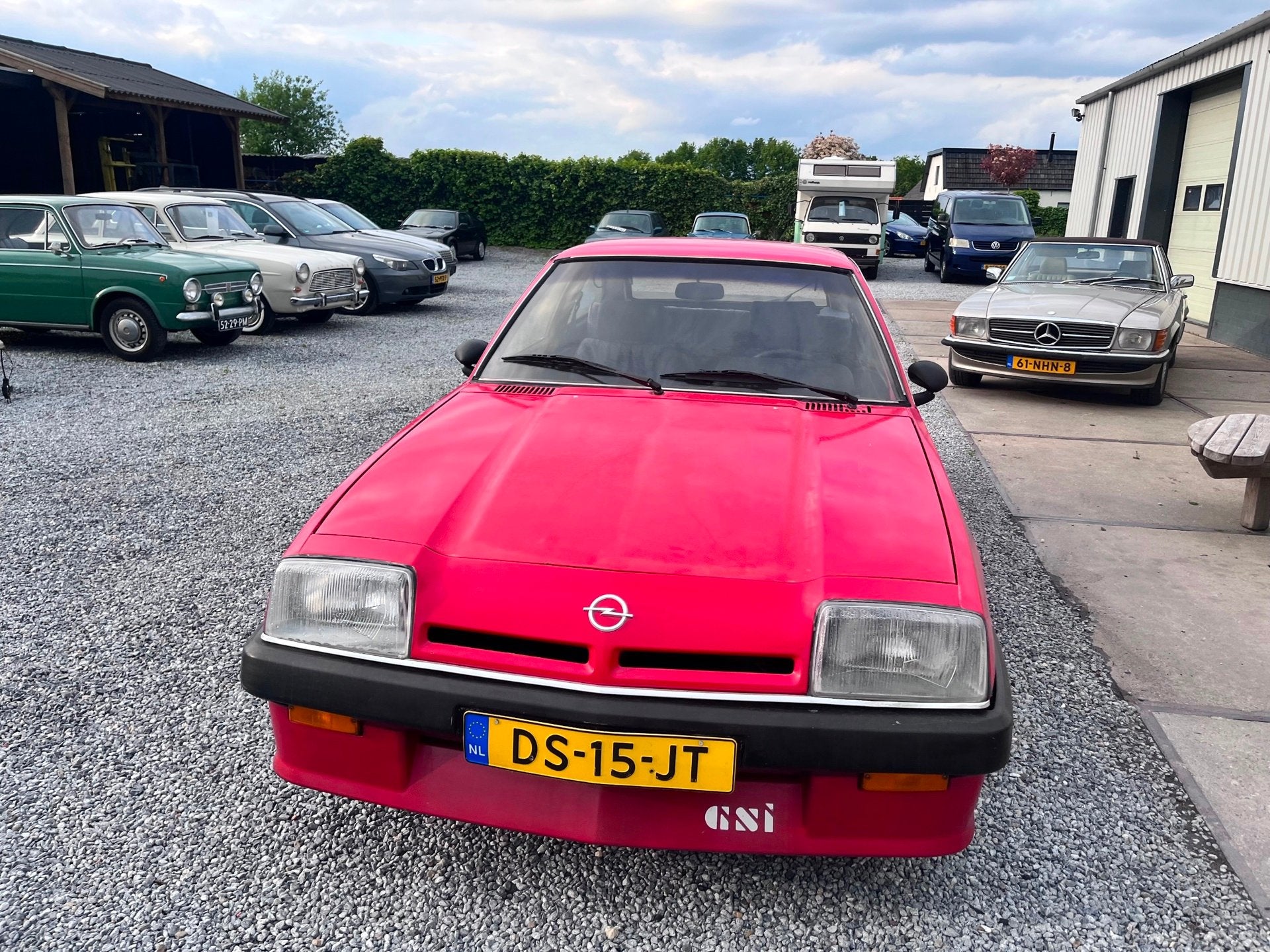 Opel Manta GTJ combi 2.0 S, Auto's, Origineel Nederlands, Hatchback, Rood, Achterwielaandrijving