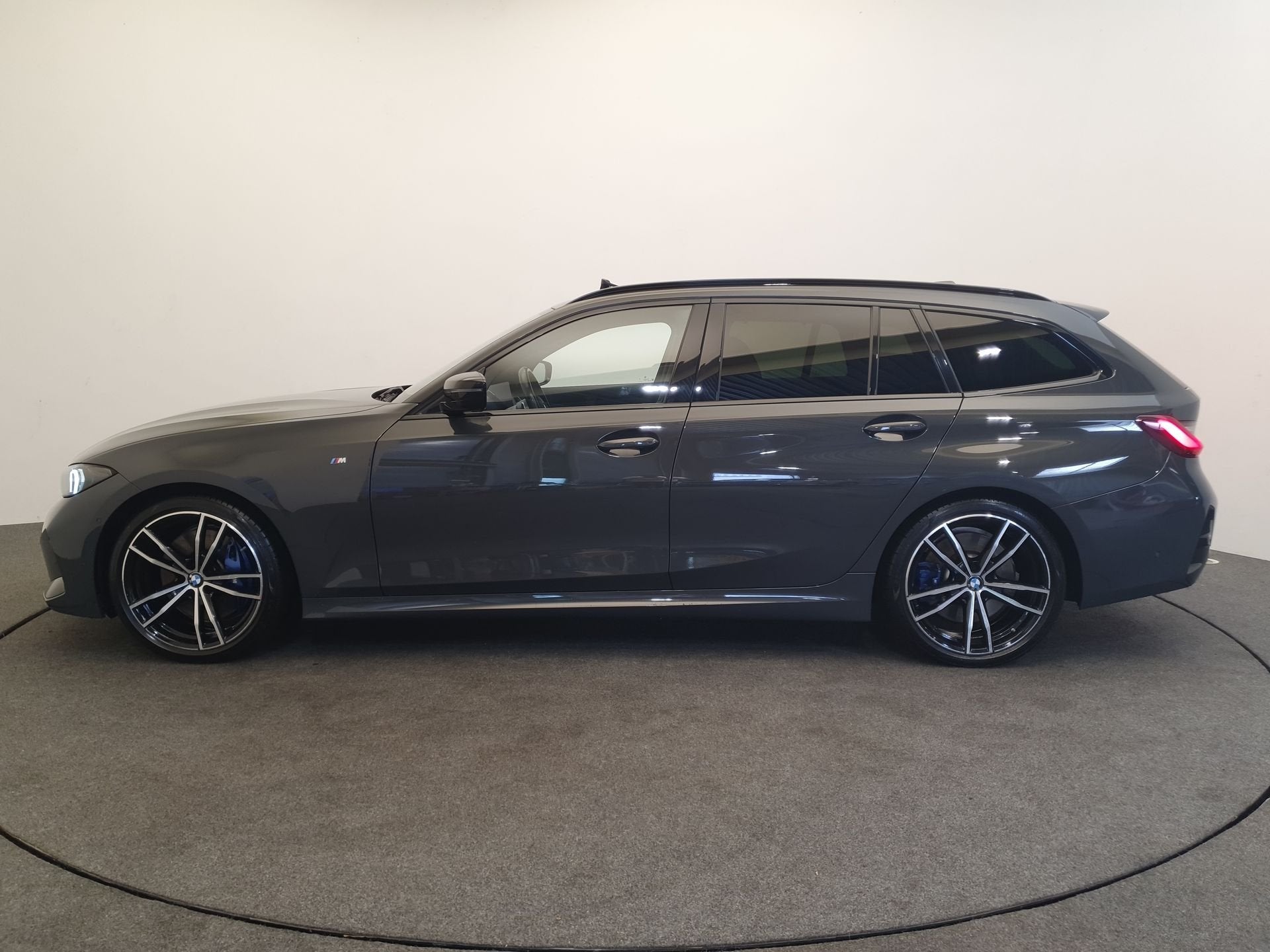 BMW 3 Serie 330D M-Sport Pro Trekhaak, Harman Kardon, Headup, Automaat, 12 maanden, Achterwielaandrijving, Automatische klimaatregeling