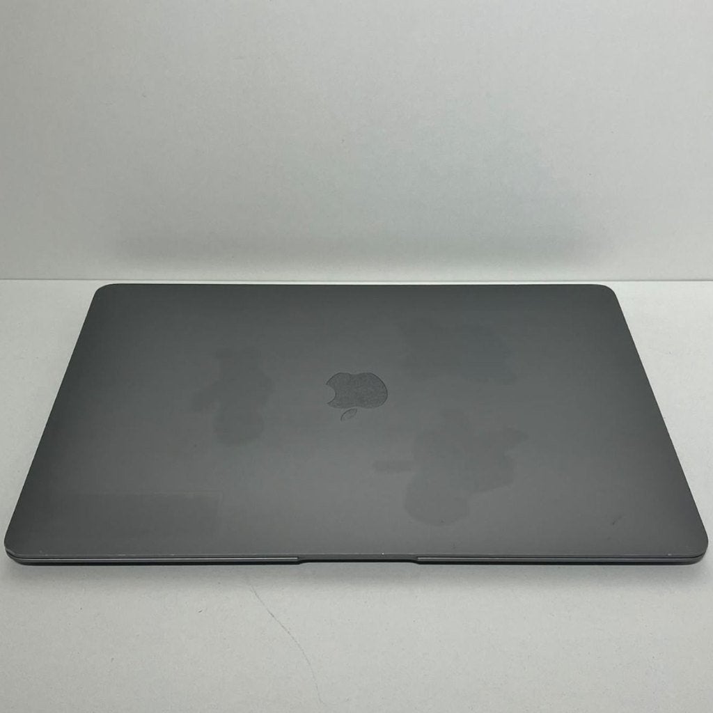 Foto 8 van MacBook Air 13inch 2020 i5/8GB/512GB SSD met USB-C Kabel