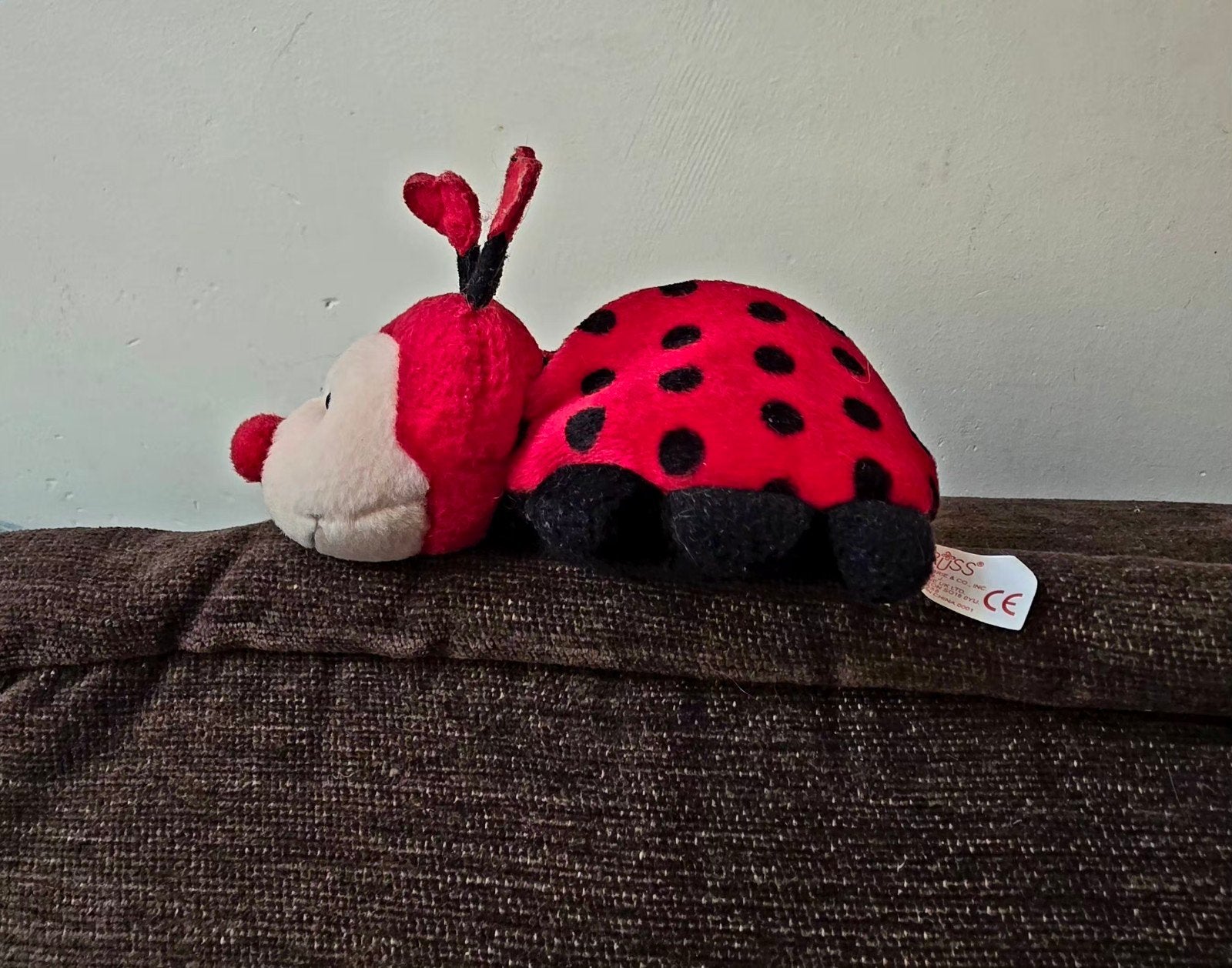 Lieveheersbeestje knuffel met hartjes antennes Russ Berrie, Overige merken, Overige typen, Zwart, Ophalen of Verzenden