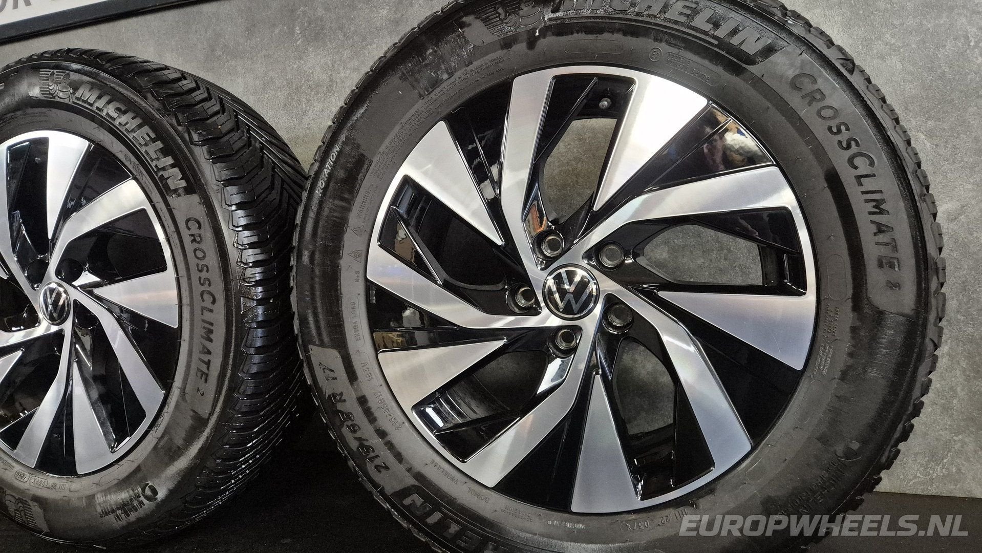 17 inch VW Tiguan Tayron velgen all season NIEUWSTAAT, -, -, Banden en Velgen, 17 inch