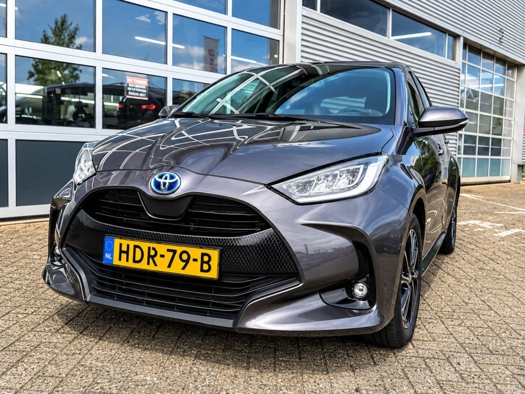 TOYOTA Yaris 1.5 Hybrid Airco, Cruise, Camera, Carplay, Stoe, 450 kg, Gebruikt, Overige carrosserieën, Bedrijf