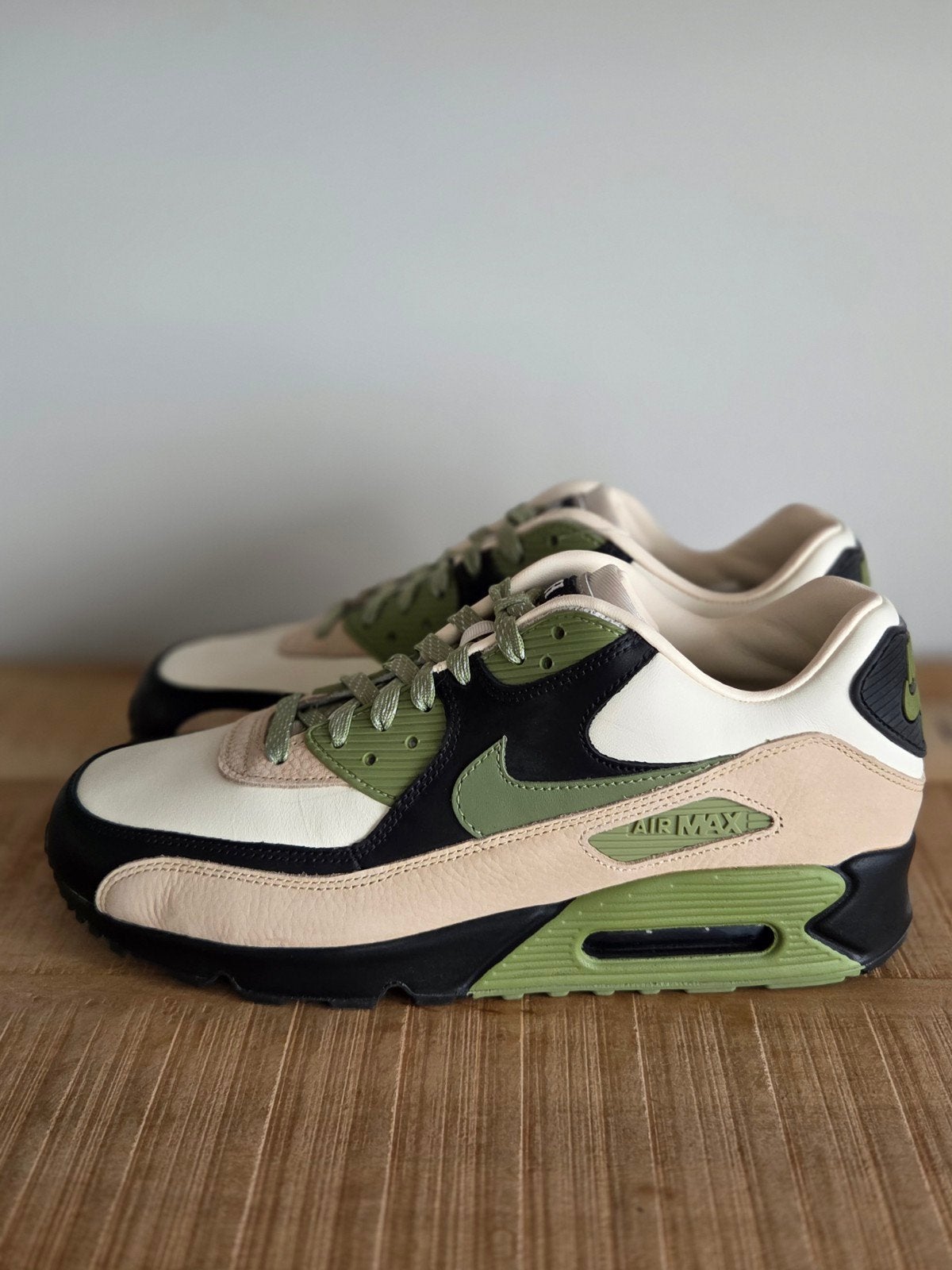 Nike Air Max 90 NRG "Lahar Escape" maat 44 - nieuw -, Nike air max, Overige kleuren, Nieuw, Ophalen of Verzenden