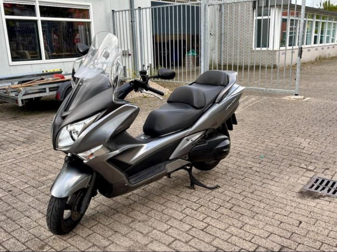 Honda SW-400 T Silverwing, 400 cc, Scooter, Occasion, Particulier
