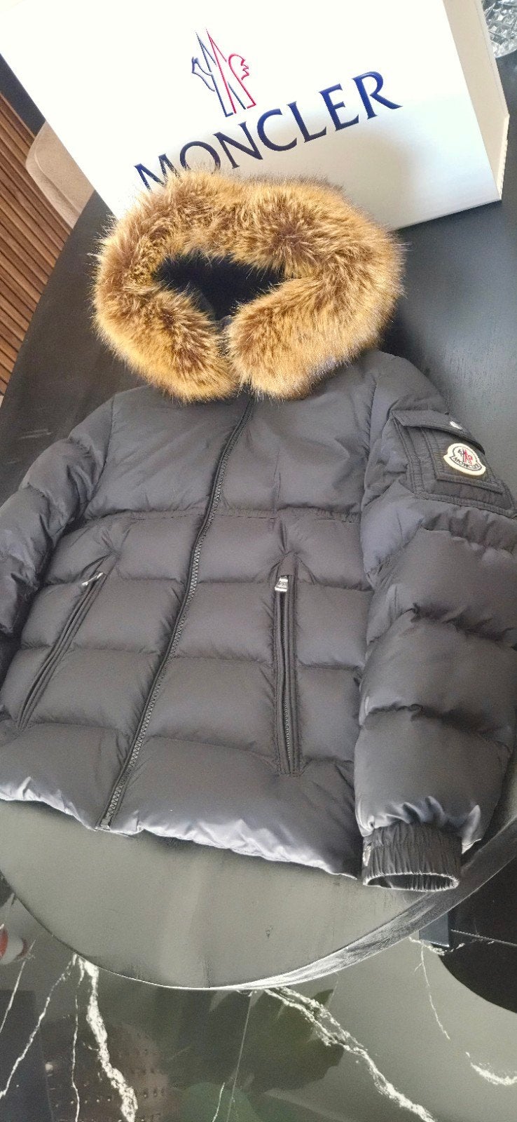 Moncler Puffer Jas met Bontkraag zo goed als nieuw 130 8y, Ophalen of Verzenden, Zo goed als nieuw, Jas