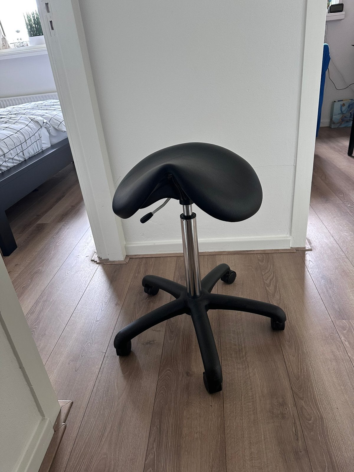 Zadelkruk, Huis en Inrichting, Krukjes, Ophalen, Zo goed als nieuw