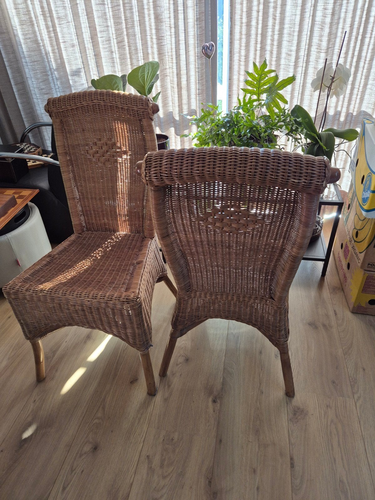 Set van 2 rotan stoelen, Huis en Inrichting, Stoelen, Ophalen, Gebruikt, Twee, Bruin