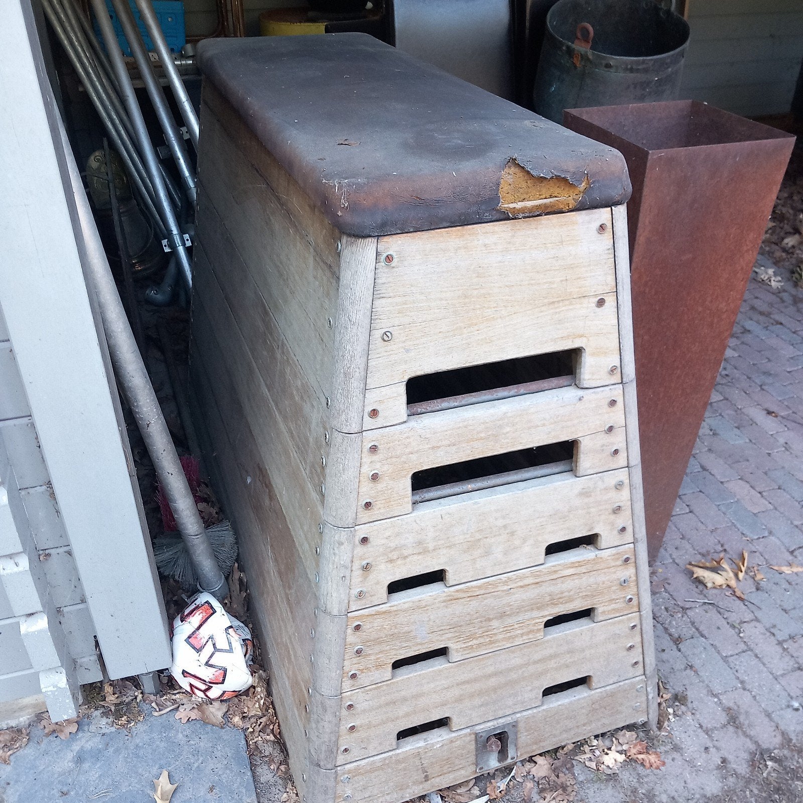 springkast/turnkast, Ophalen, Gebruikt, Bruin, Materiaal