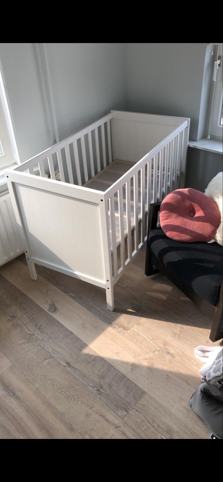 Ikea babybedje, wit incl. matras, Ophalen, Gebruikt, 70 tot 85 cm, Lattenbodem
