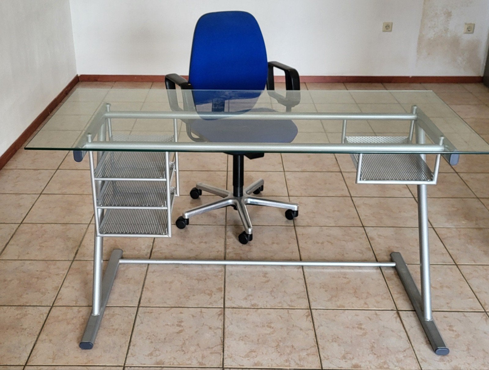 Bureau met glazen blad en stoel, Ophalen, Overige materialen, Computerbureau
