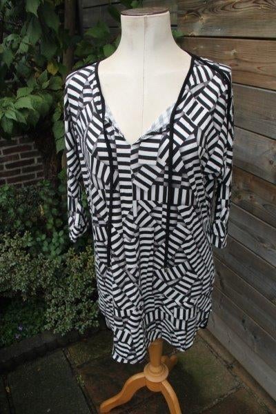 Jurk/ Tuniek zwart/ offwhite Chiarico mt M Vaste prijs, Kleding | Dames, Maat 38/40 (M), Verzenden, Zwart, Chiarico