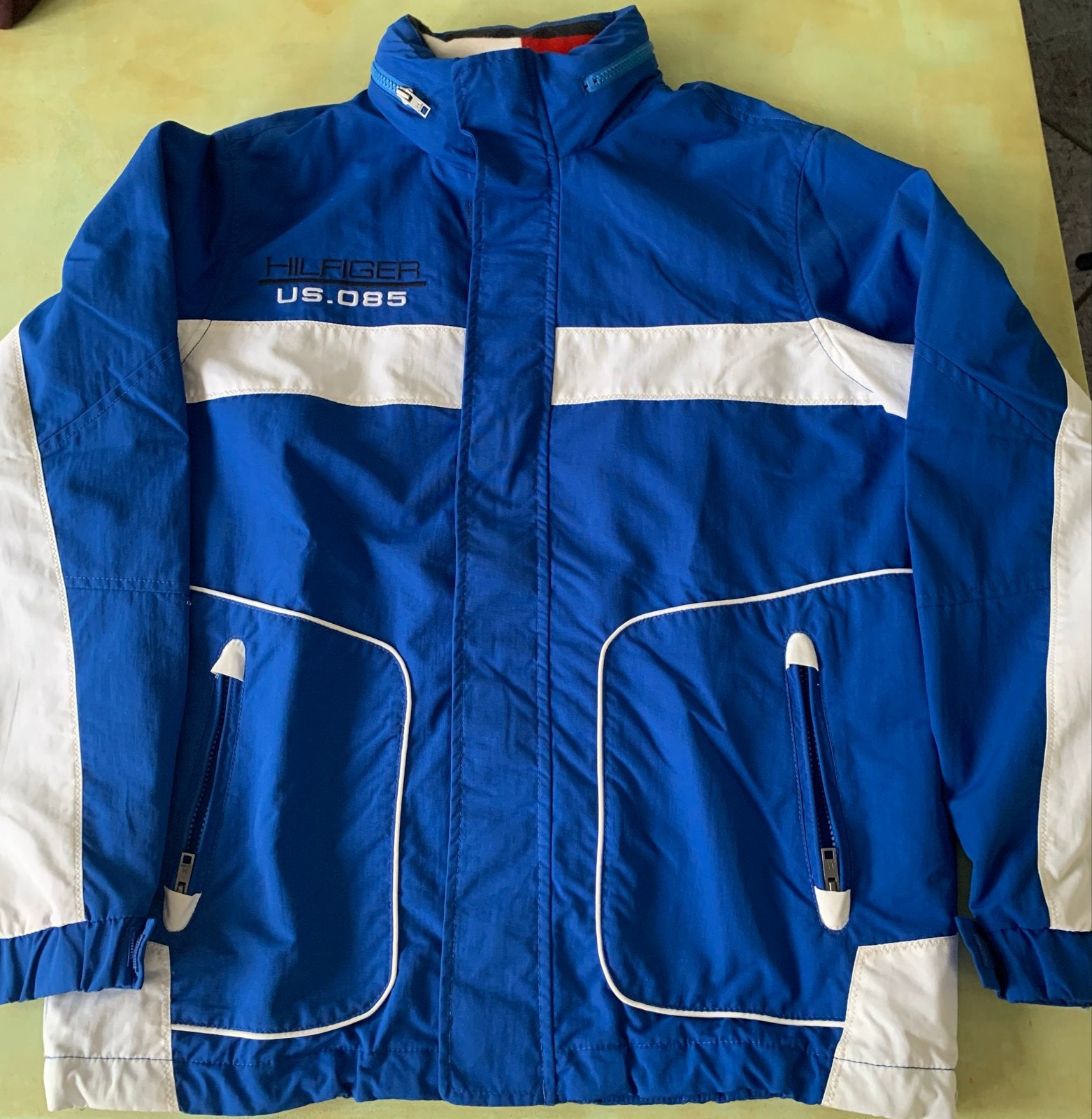 Tommy Hilfiger jas blauw wit maat M, Ophalen of Verzenden, Zo goed als nieuw, Blauw