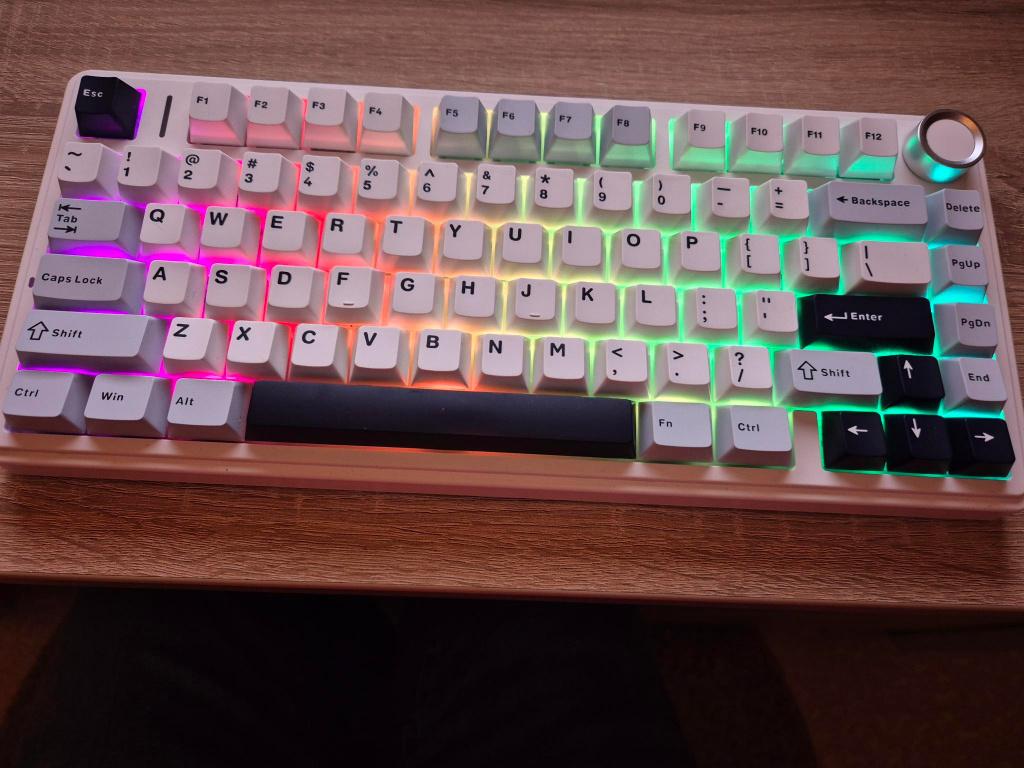 AULA F75 mechanisch toetsenbord – RGB – zo goed als nieuw, Verzenden, Gaming toetsenbord, Zo goed als nieuw, Draadloos