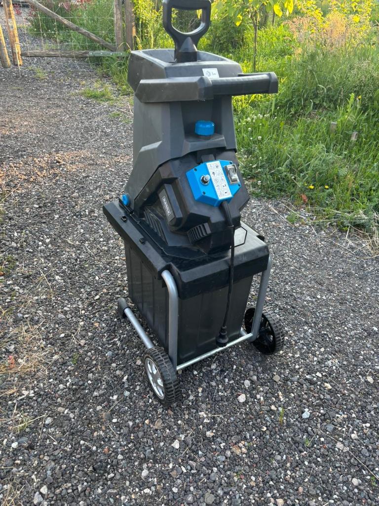 gamma hakselaar /takken versnipperaar, Ophalen, Gebruikt, Met opvangbak, Gamma