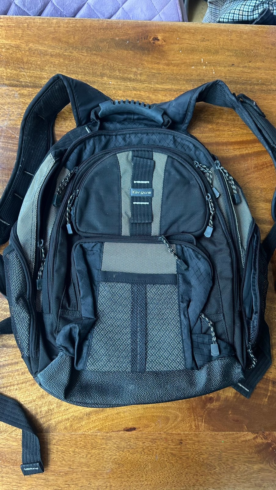 Targus backpack / rugzak met veel opbergvakken – zwart, Ophalen of Verzenden, Zo goed als nieuw, Overige merken, Trekking