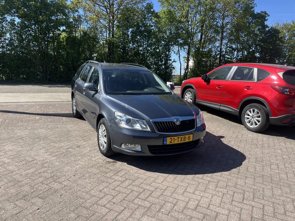 Skoda Octavia Combi 1.2 TSI Ambition TREKHAAK CRUISE BLUETOO, Auto's, Skoda, Bedrijf, Te koop, Octavia, ABS, Airbags, Airconditioning