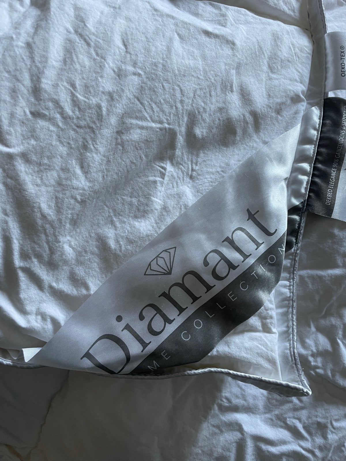 4-seizoenen dekbed. 90% dons. 220x210 cm, Huis en Inrichting, Slaapkamer | Beddengoed, Zo goed als nieuw, Deken of Dekbed, Tweepersoons