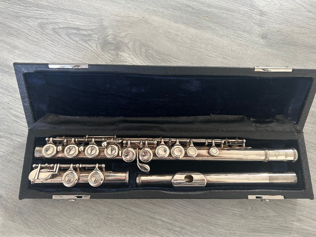 Yamaha YFL-211S dwarsfluit, Muziek en Instrumenten, Blaasinstrumenten | Dwarsfluiten en Piccolo's, Verzenden, Gebruikt, Dwarsfluit