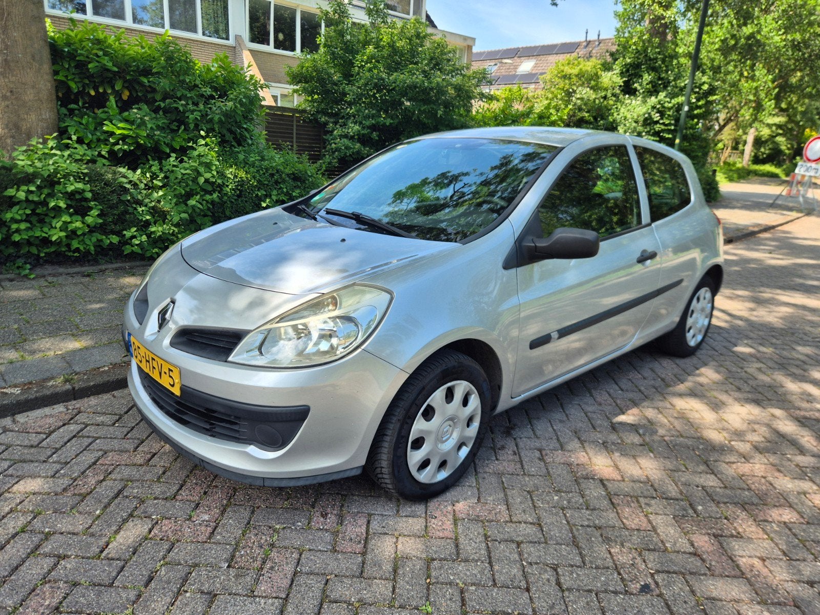 Renault Clio 1.2 Turbo 100pk 3 2008, Auto's, Renault, Bedrijf, Clio, ABS, Airbags, Airconditioning, Bluetooth, Boordcomputer, Centrale vergrendeling