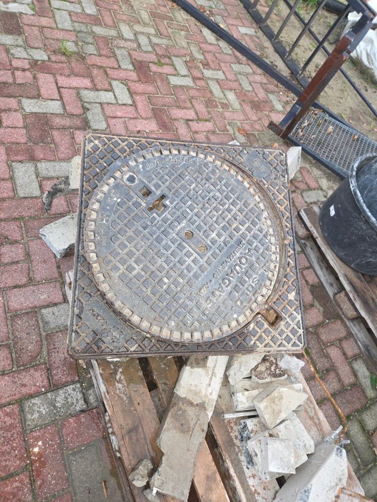 Betondeksel Betonkruin deksel, Ophalen of Verzenden