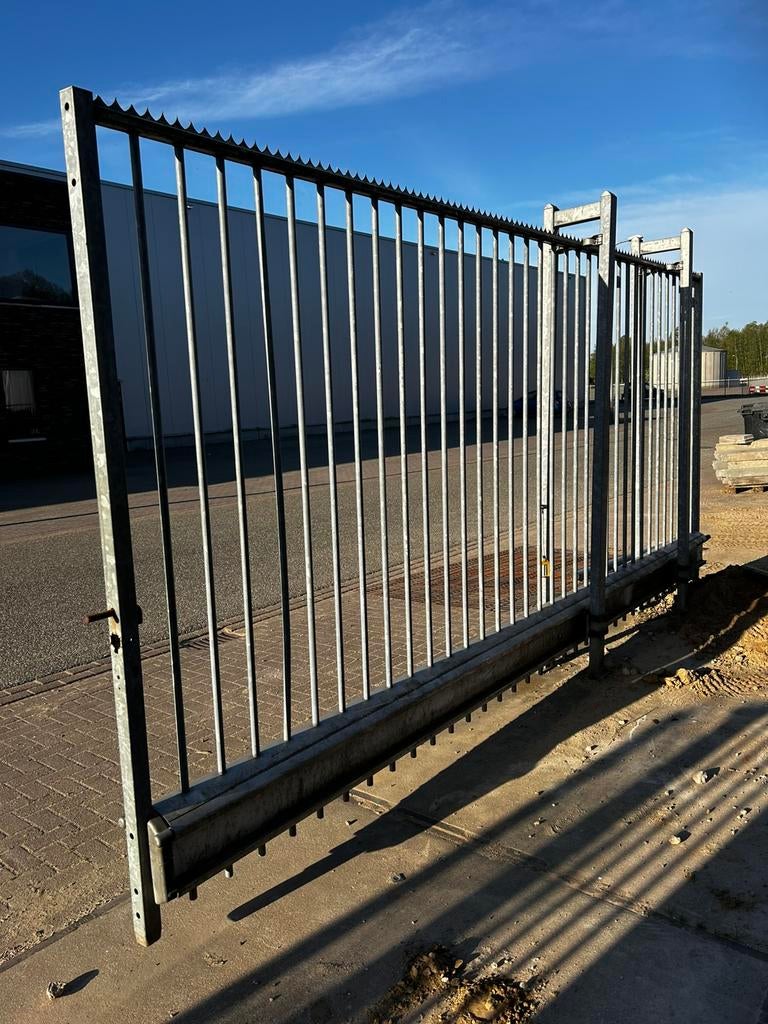 Heras sschuifpoort heras gegalvaniseerde poort, Tuin en Terras, Ophalen, Zo goed als nieuw, IJzer, Spijlenhekwerk