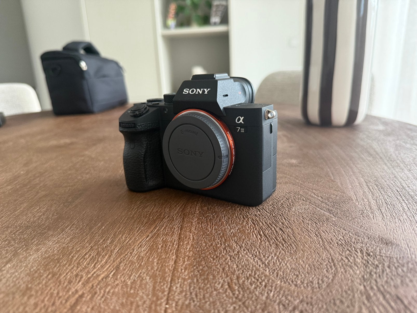 Sony A7III body / laag aantal clicks (2596) / 3 accu's + tas