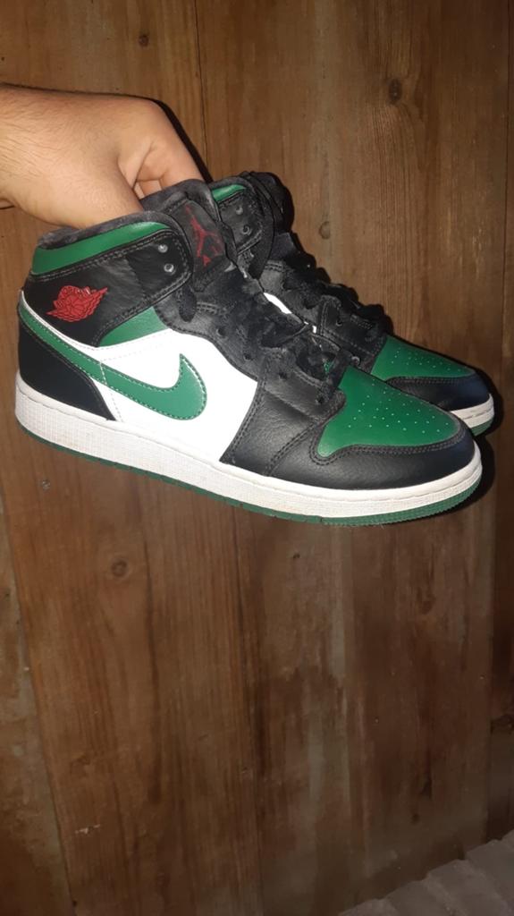 Nike Air Jordan 1 Mid 'Pine Green' - Maat 38, Ophalen of Verzenden, Zo goed als nieuw, Groen, Sneakers of Gympen