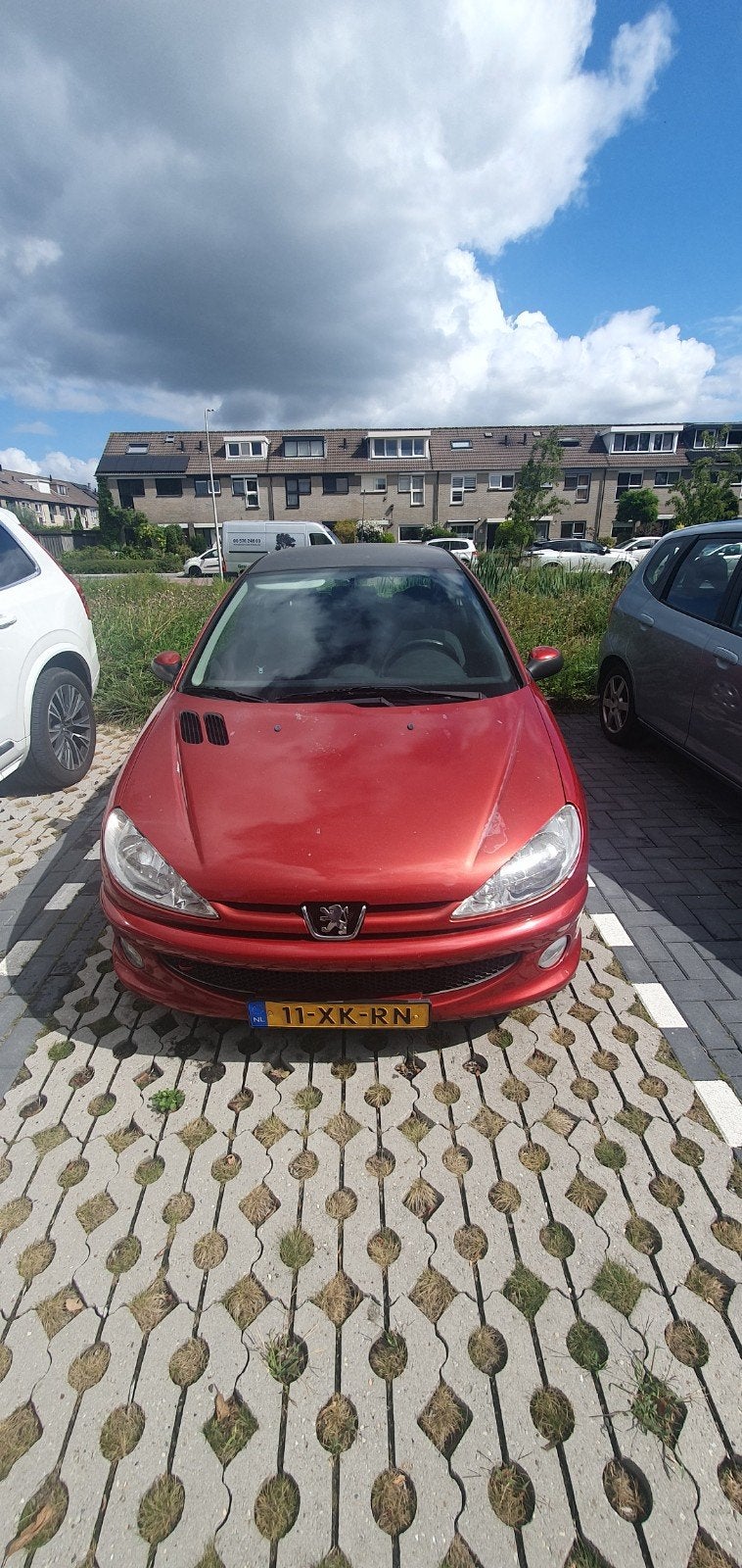 Peugeot 206 1.6 16V 3D AUT 2007 Rood, Auto's, 1025 kg, 40 €/maand, 4 cilinders, 560 kg