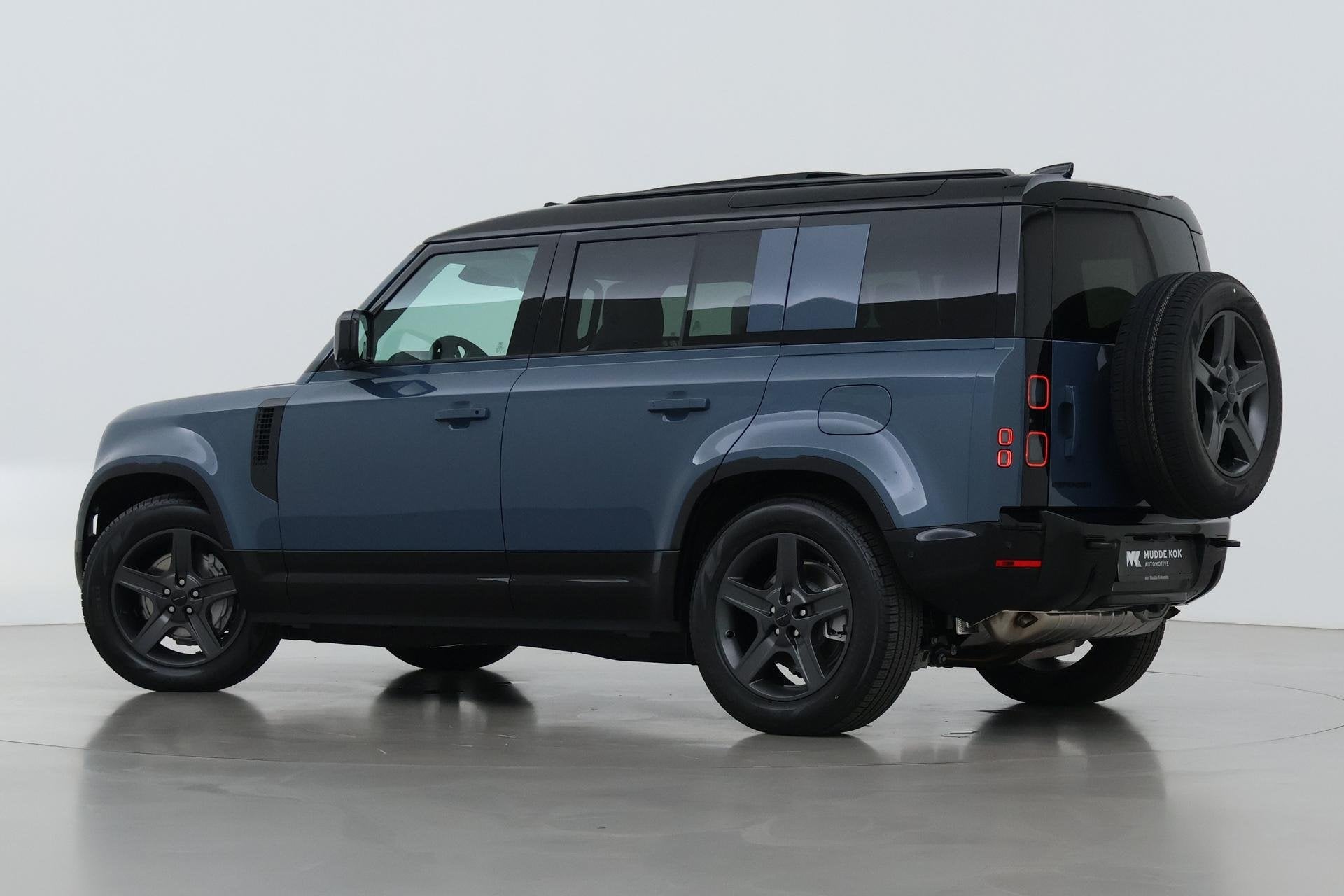 Land Rover Defender 110 P300e X-Dynamic SE | FACELIFT | Luch, Automaat, Gebruikt, Euro 6, 4 cilinders