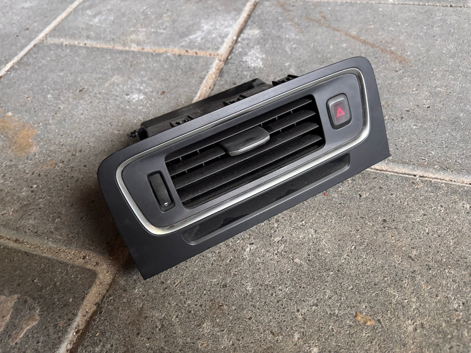 Ventilatierooster Volvo V60 - Origineel onderdeel, Ophalen of Verzenden, Gebruikt, Volvo
