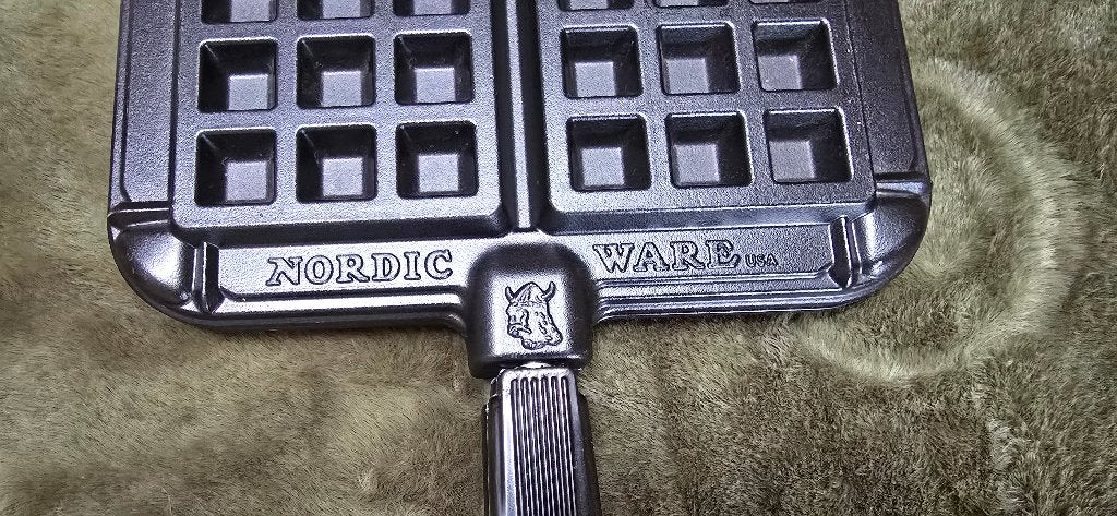 Nordic Ware wafelijzer, Ophalen of Verzenden, Zo goed als nieuw, Bakvorm