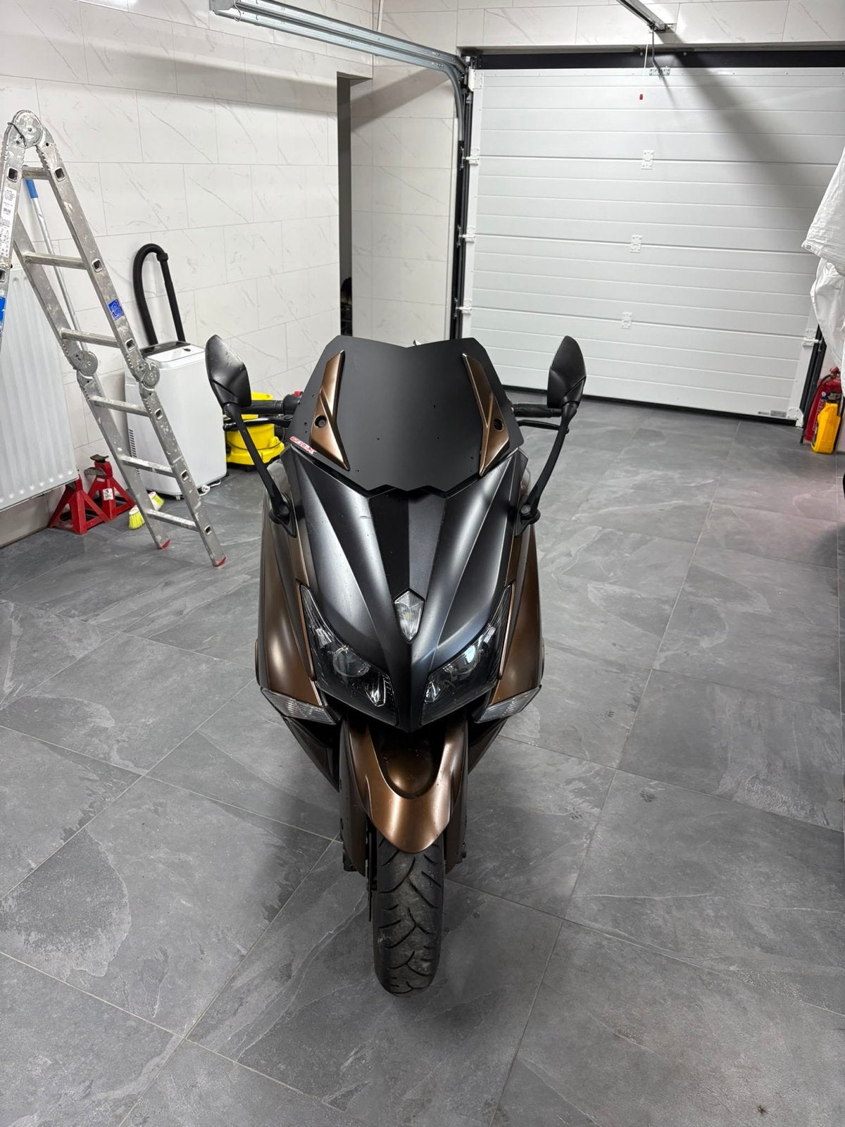 Yamaha TMAX 530 2012 met Akrapovic en Malossi upgrades, Ophalen of Verzenden, Gebruikt
