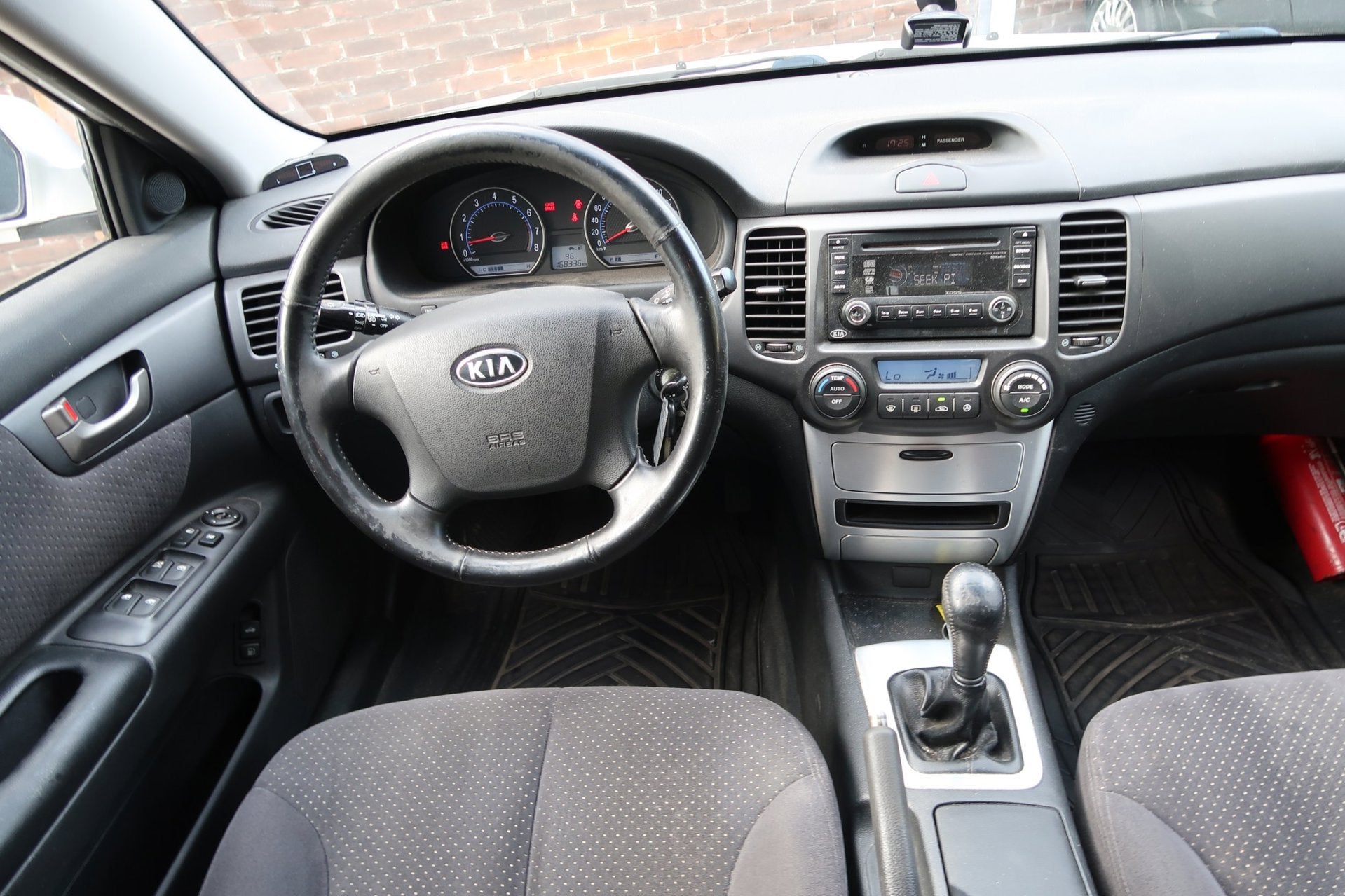 Kia Magentis 2.0 CVVT X-ecutive *Rijklaarprijs *Climcate con, Auto's, 1998 cc, Stof, Gebruikt, Zwart