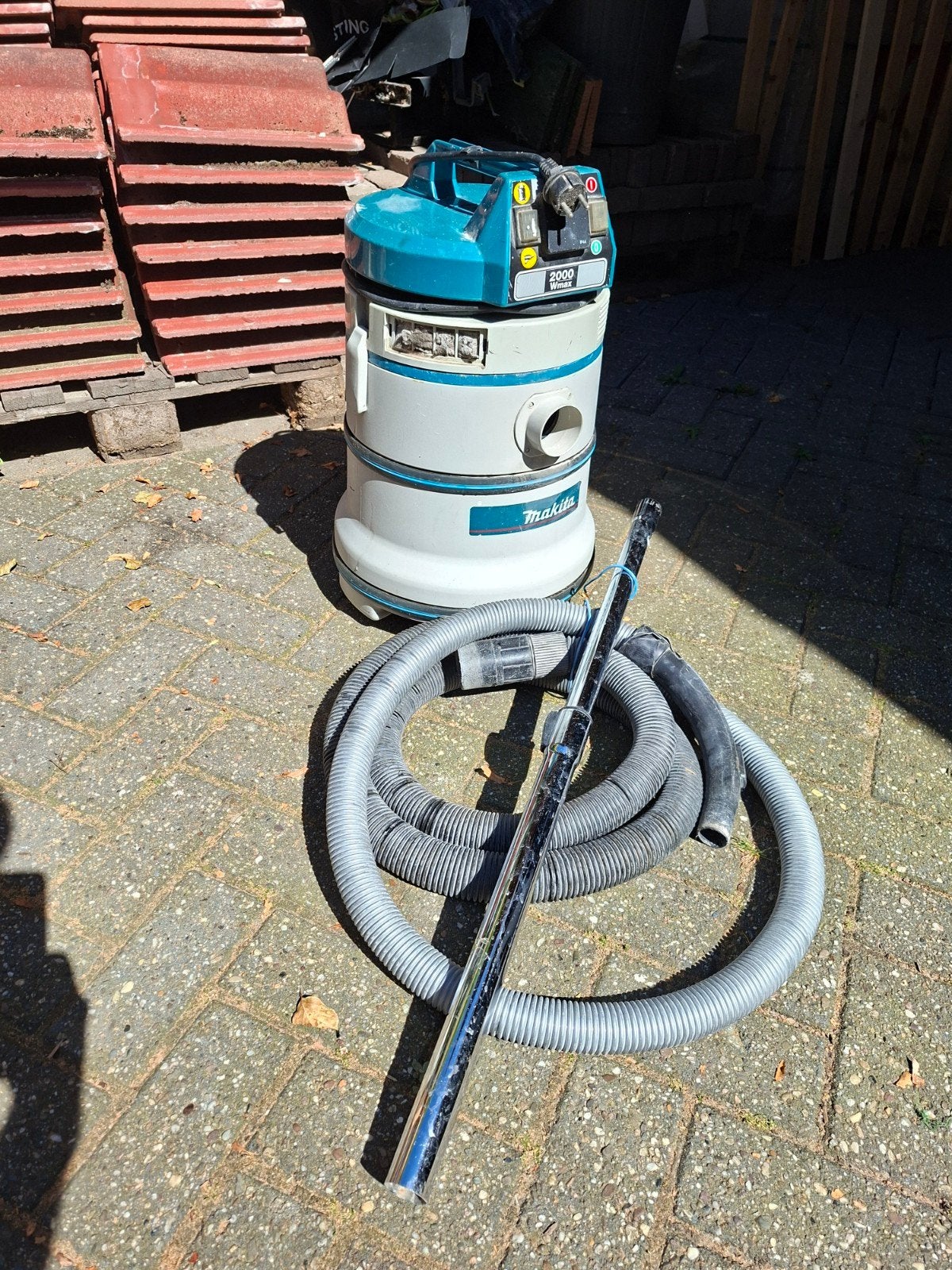 Makita Industriële Stofzuiger 2000W - Krachtig en Robuust, Ophalen, Gebruikt