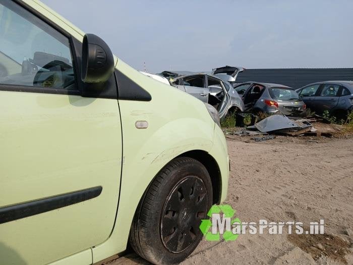 Scherm rechts-voor van een Renault Twingo, Gebruikt, -, Renault, -