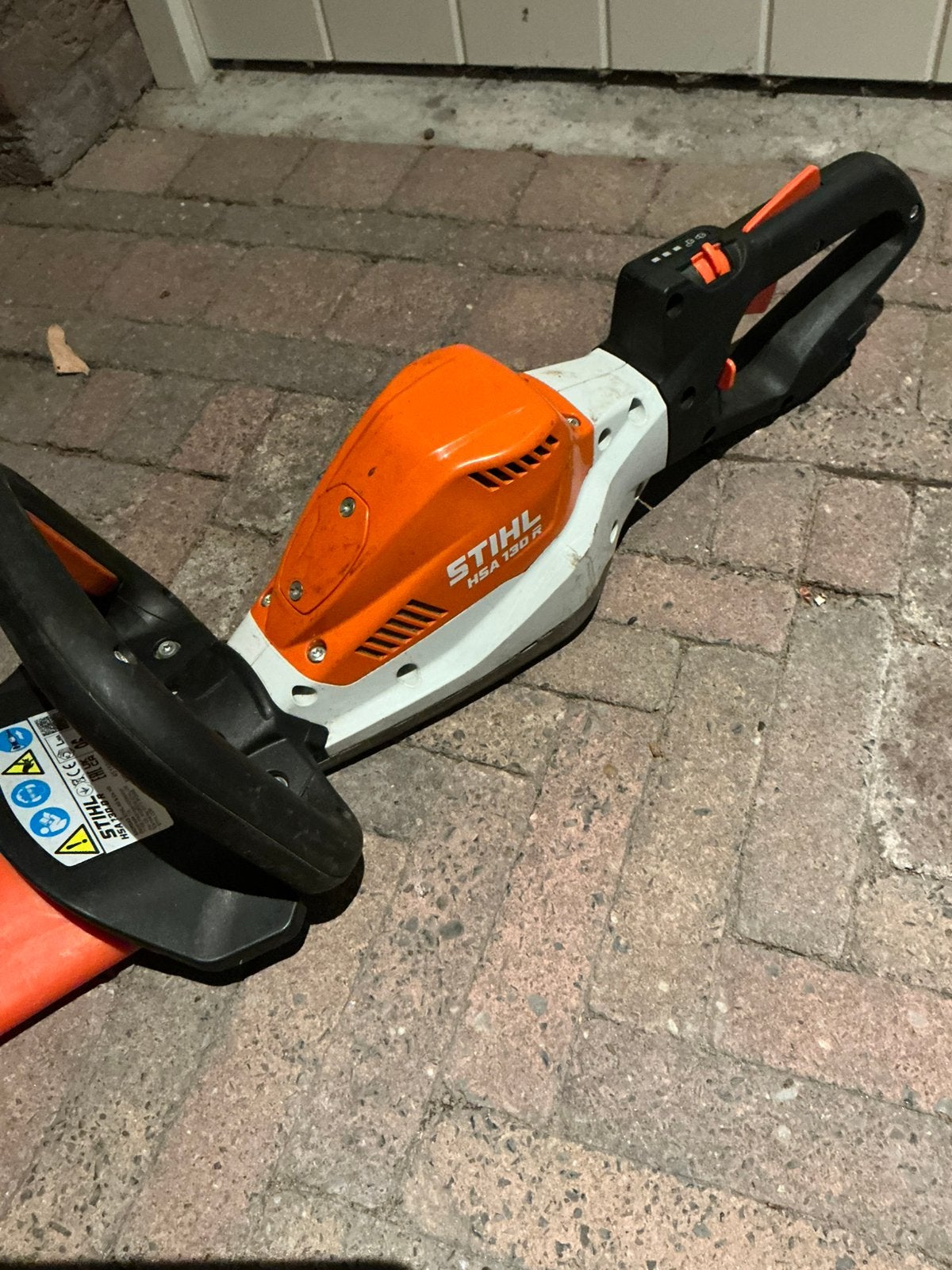 Stihl accu heggeschaar heggenschaar hsa 130 R, Tuin en Terras, Ophalen, Zo goed als nieuw, Accu