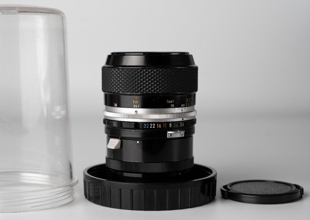 Nikon Micro-Nikkor 55mm f/3.5 macro + 1:1 adapter, near MINT, Handmatige focus, Nikon, Ophalen of Verzenden, Zo goed als nieuw