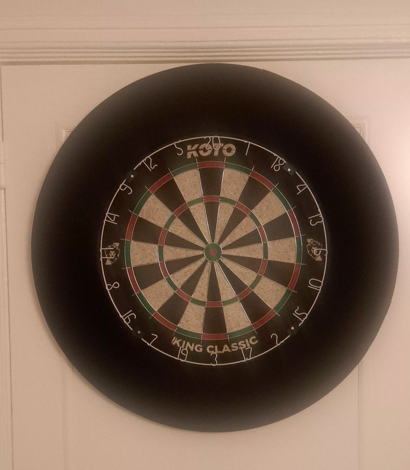 Mooie weinig gebruikt dartbord, Ophalen of Verzenden, Zo goed als nieuw, Dartbord