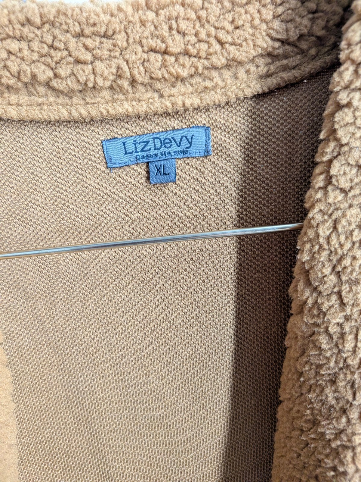LizDevy Teddy Gilet - Maat XL - Zo goed als nieuw, LizDevy, Bruin, Maat 42/44 (L), Ophalen of Verzenden