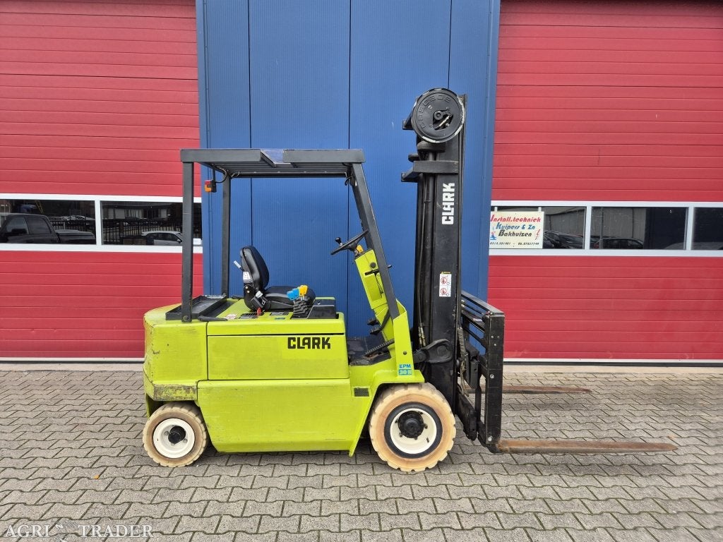 CLARK EPM30 HEFTRUCK 3 TONS MET SIDESHIFT EN VORKVERSTELLER, -, Niet opgegeven, Heftruck, Ophalen of Verzenden