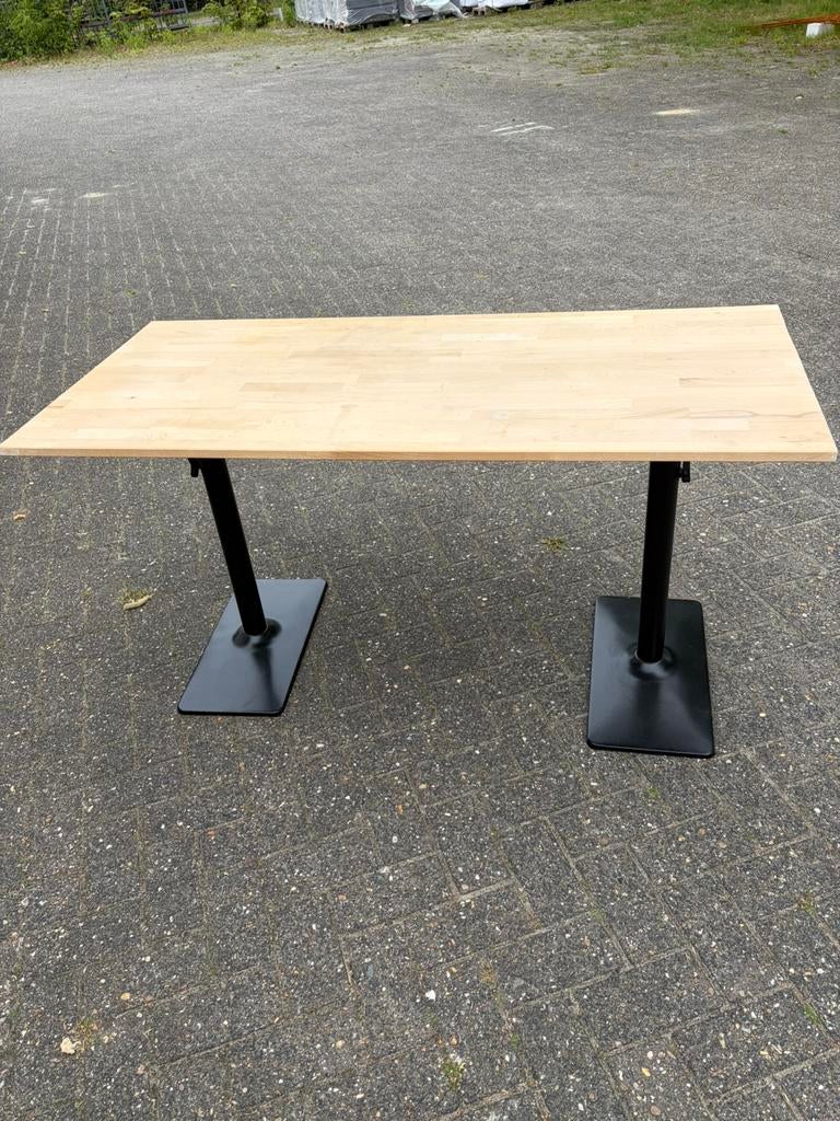 Zwarte bureau poten, Ophalen, In hoogte verstelbaar, Gebruikt