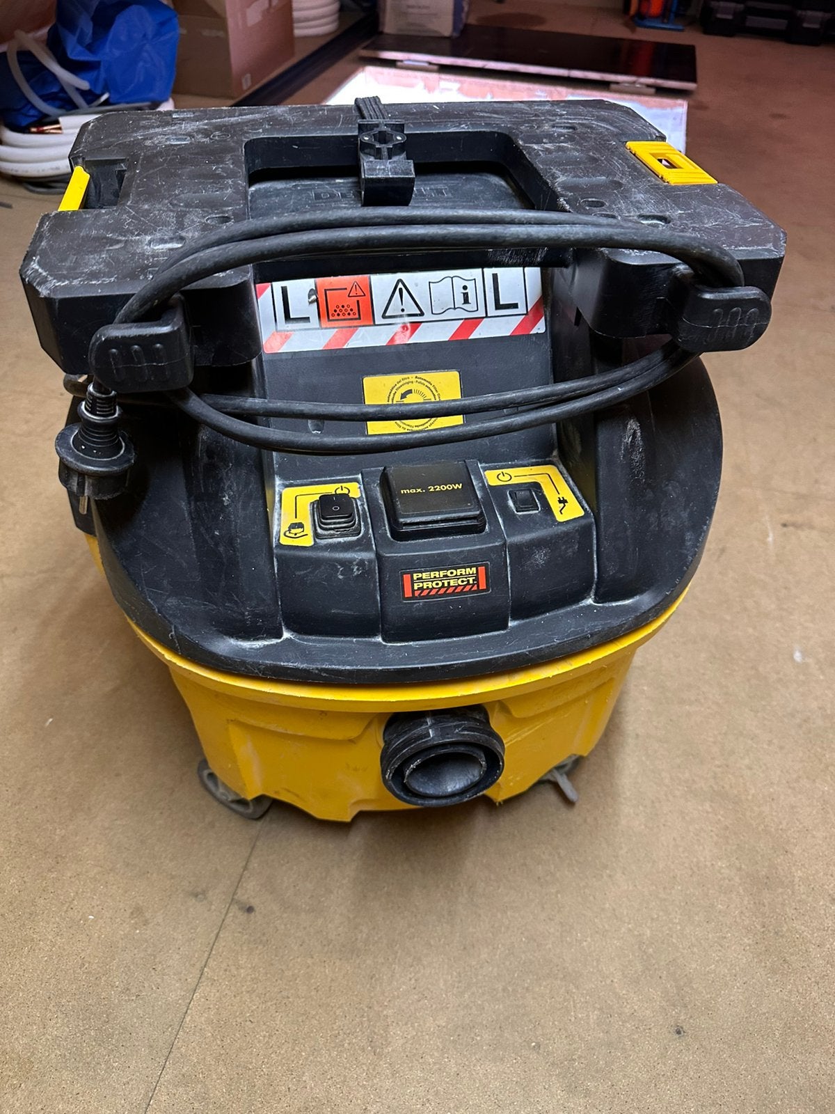 Dewalt stofzuiger, Ophalen, Gebruikt