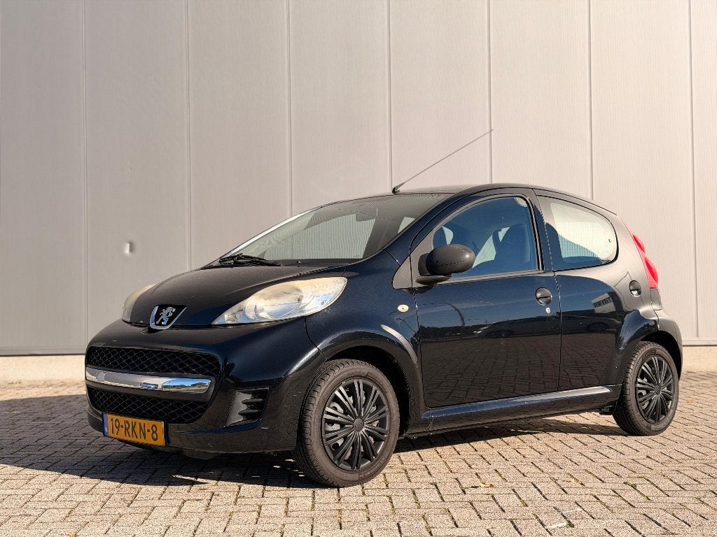 Peugeot 107 1.0 12V 5DR 2011 Zwart, Voorwielaandrijving, Euro 5, Stof, Zwart