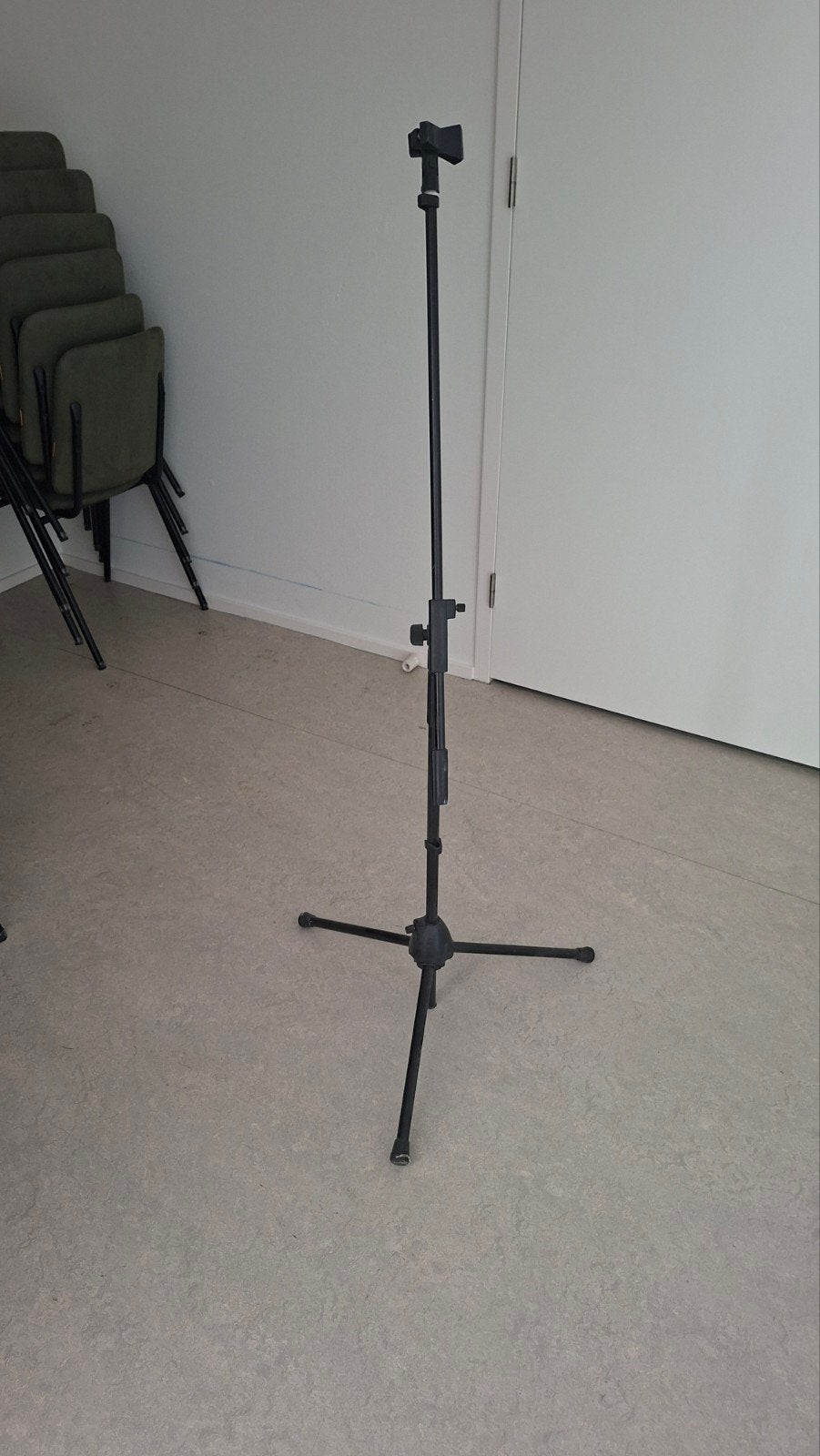 Microfoon standaard, Ophalen of Verzenden, Gebruikt, Instrumentstandaard, Microfoon