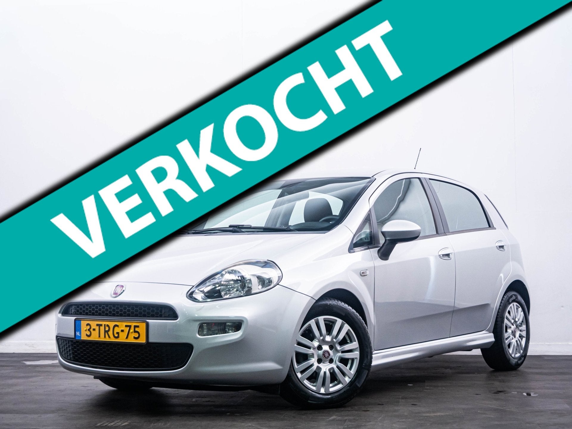 Fiat Punto Evo 0.9 TwinAir Racing PDC|Airco|Cruise|NL-Auto!, Auto's, Fiat, Dealer onderhouden, Gebruikt, Euro 6, Bluetooth