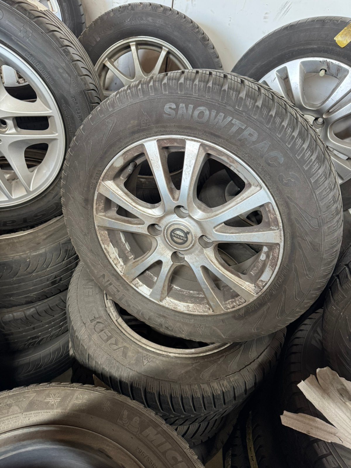 15” 4x114,3 Volvo s40 (1996-2004) Velgen met 195/60/15, Auto-onderdelen, Banden en Velgen, Gebruikt, 15 inch, Banden en Velgen