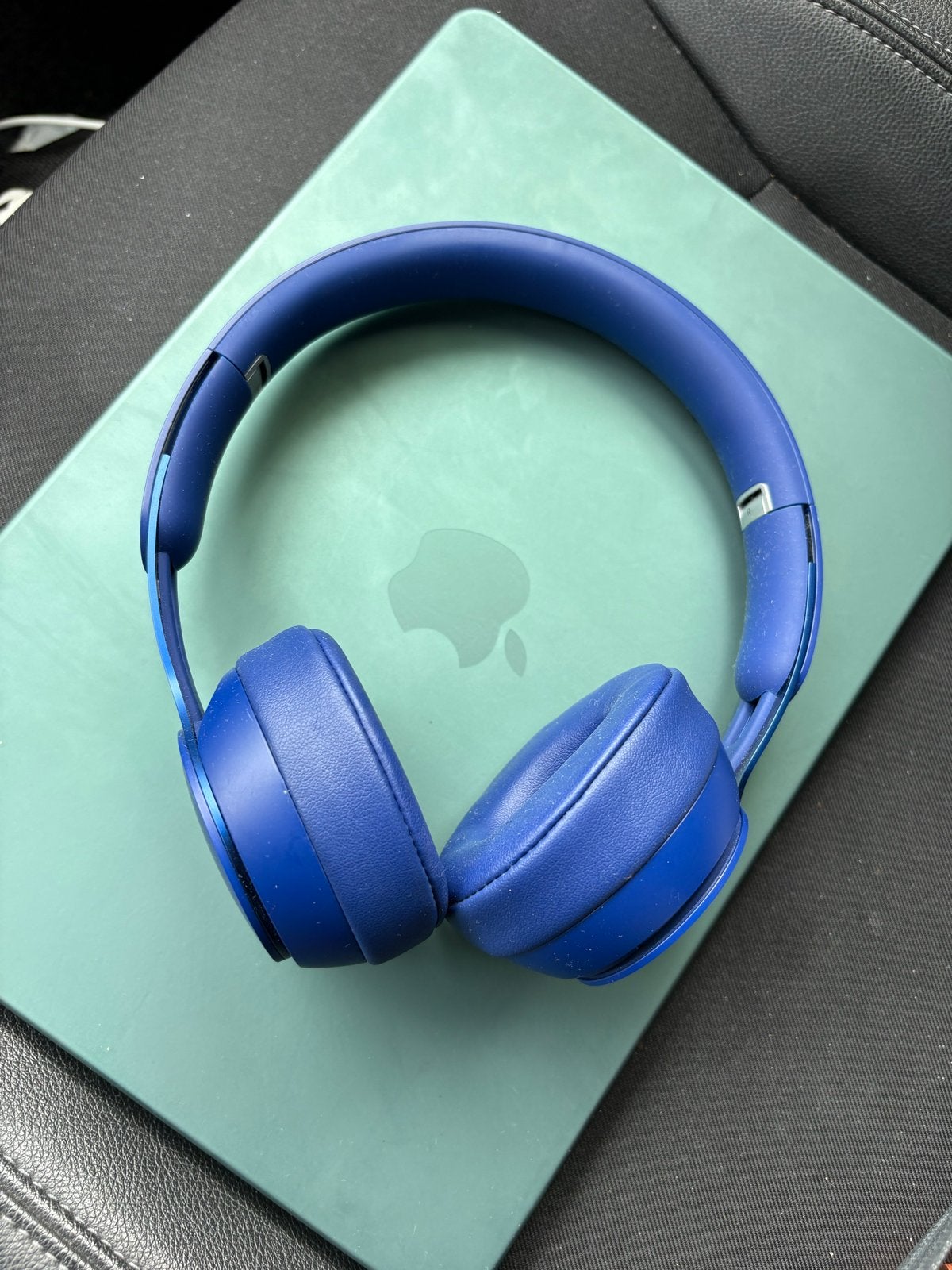 Beats Solo Pro Draadloze On-ear Koptelefoon - Donkerblauw, Audio, Tv en Foto, Koptelefoons, Beats, Zo goed als nieuw, Draadloos